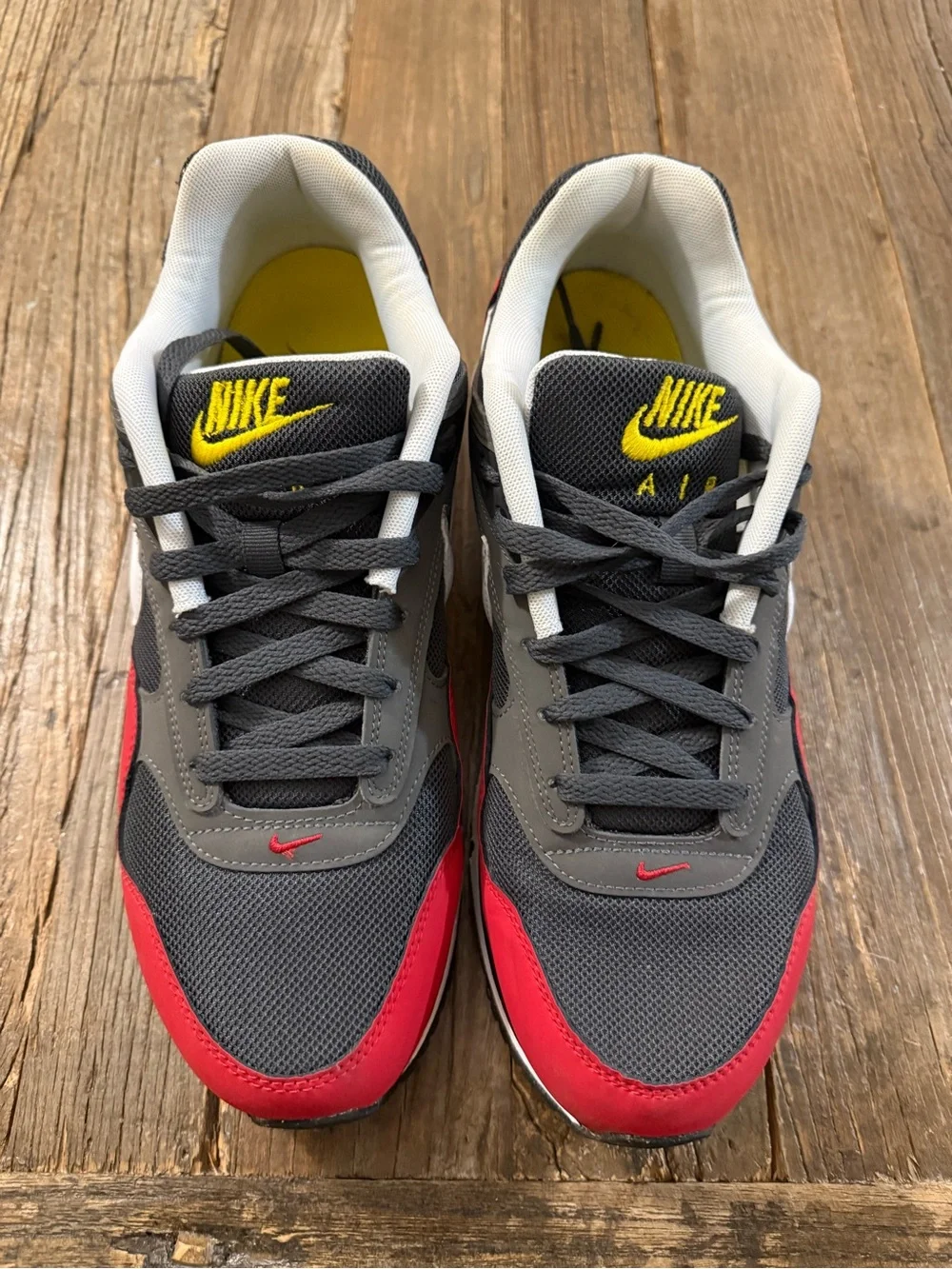 Nike Air Max Correlate Sneaker